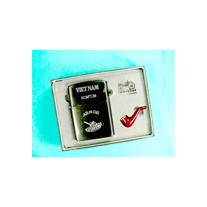 Grand modele Zippo Komtum