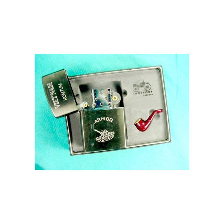 Grand modele Zippo Komtum