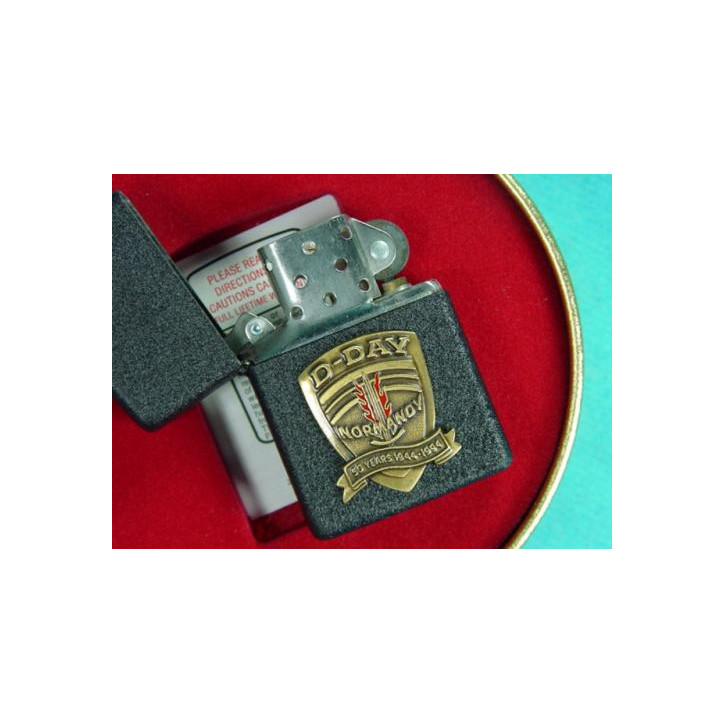 Briquet Zippo original commémoratif D Day 1944/1994 box 267