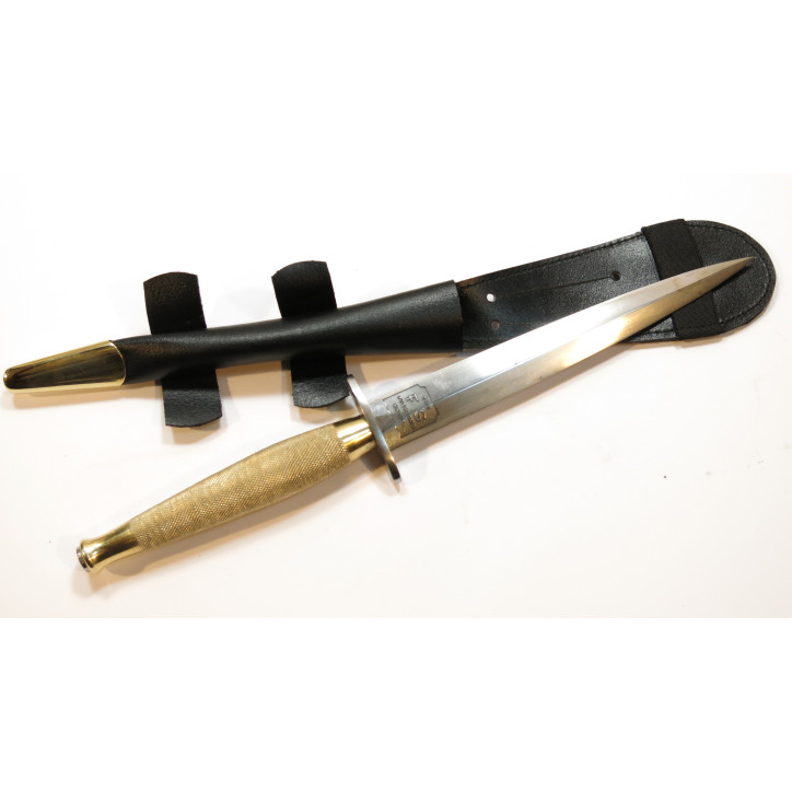Fairbairn english dagger with black scabbard
