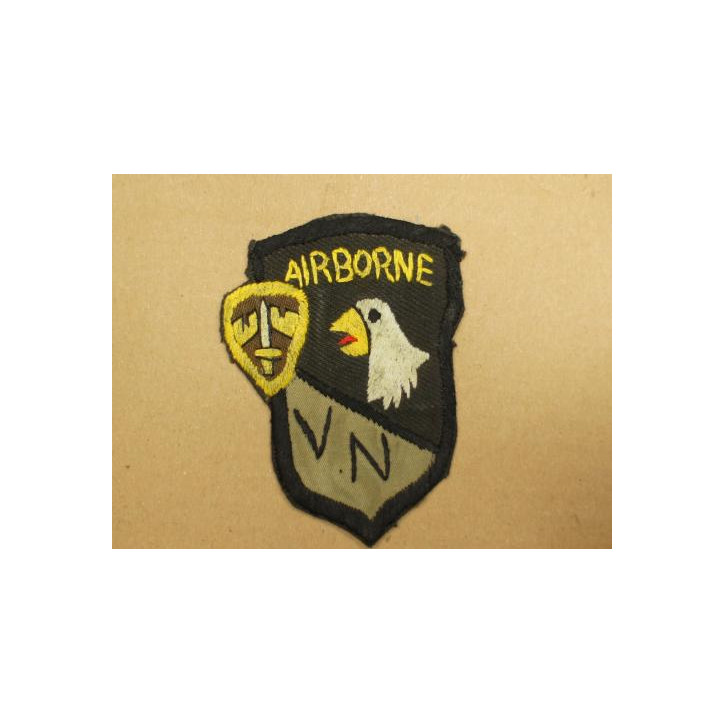 Patch 101 st Airborne Vietnam réf 26 Brodé main bo 147 