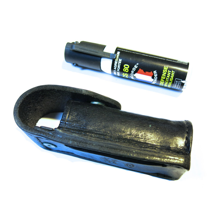 Etui cuir US police Vietnam  porte bombe CS  fabrication Smith et Wesson