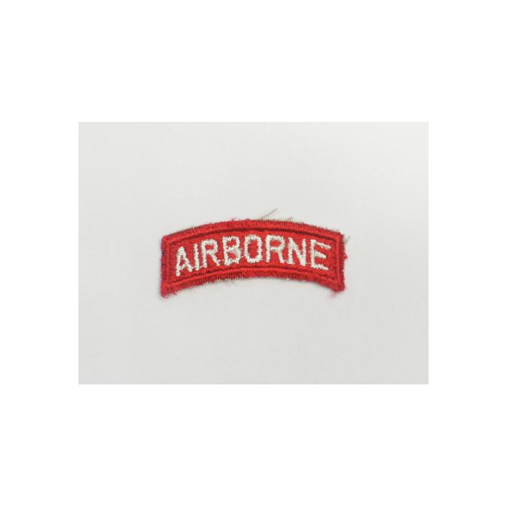 Tab AIRBORNE blanc fond rouge