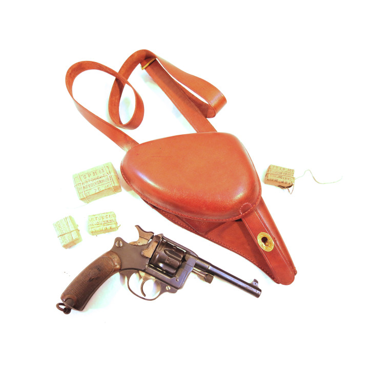 1892 Revolver brown holster