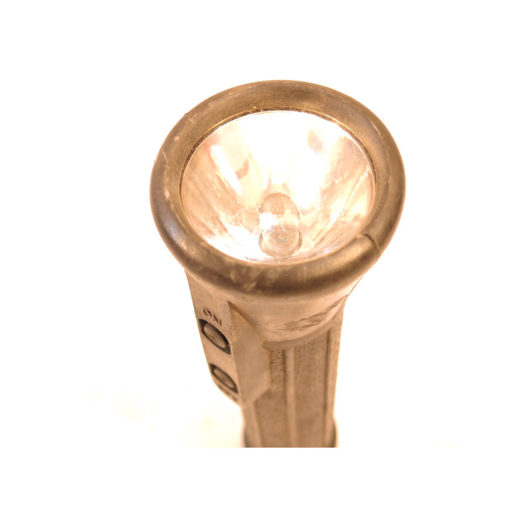 Lampe étanche MFG Factory ref Vn 80 