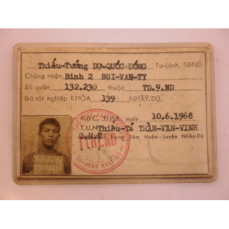 Carte brevet parachutiste ARVN 1968 Ref CA30  bo doc