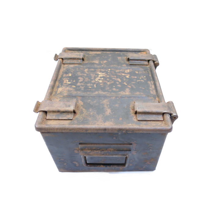 Caisse métal pour 800 cartouches calibre 303 British FN Ref be 69 