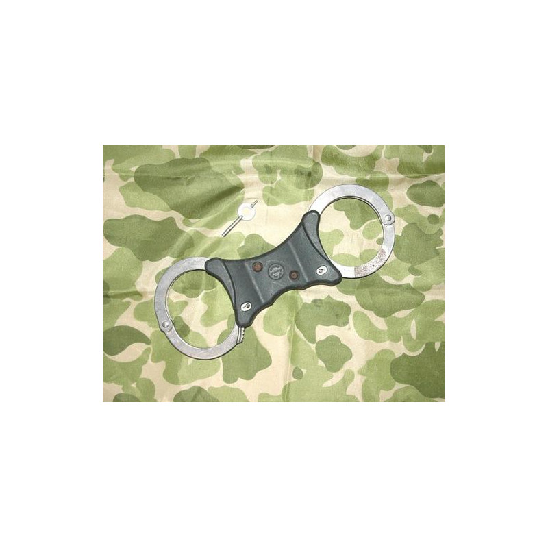 Paire de menotte Anglaise ref GB 12