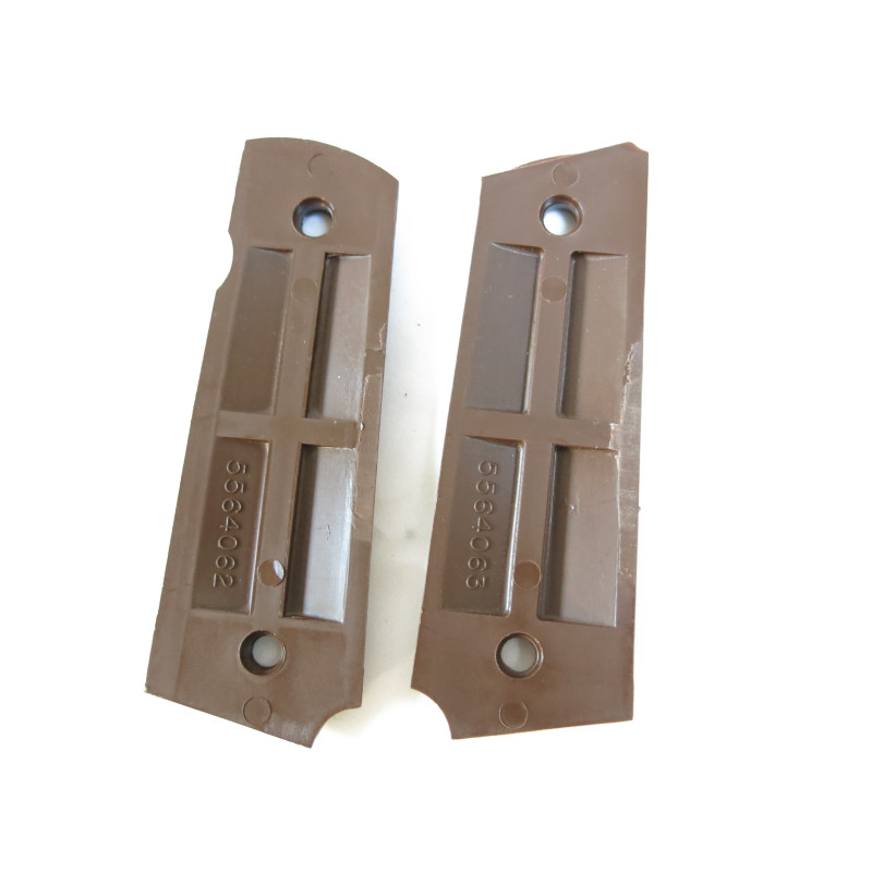 Plaquettes Colt 45 39/45 bakélite