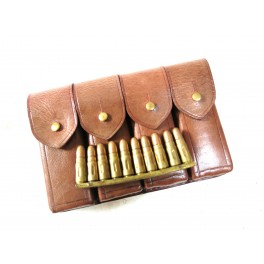 Etui cuir pour 4 lames chargeur C96 Mauser Etui cuir pour 4 lames chargeur C96 Mauser