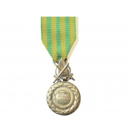 Médaille du mérite militaire seconde république Vietnam 
