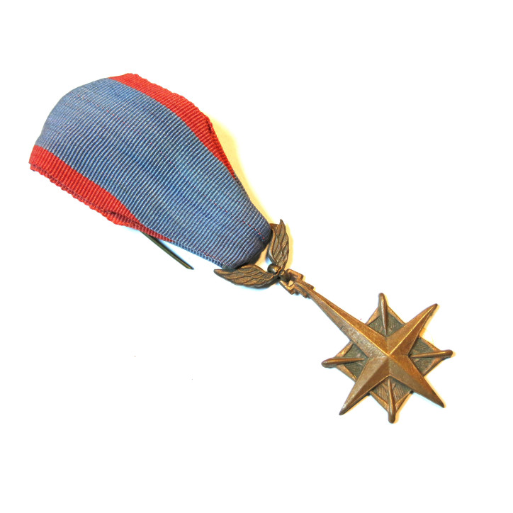 Médaille Air force service distingué sud  Vietnam 
