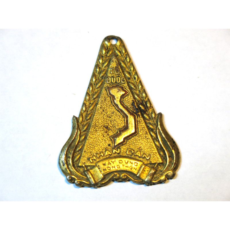 Médaille sans ruban rurale developpement revolutionnaire Vietnam Ref bo12 