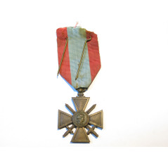 Médaille originale croix théatre opération exterieur France ref 99