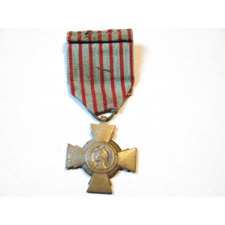 Médaille Croix du combattant originale Ref 66