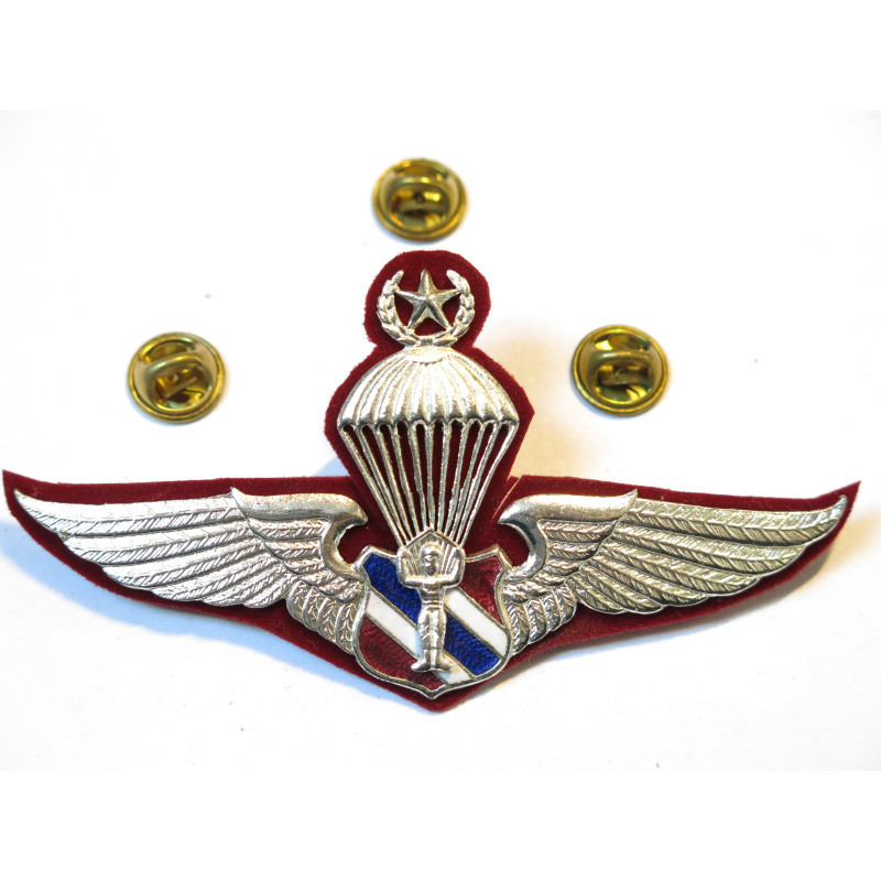 Brevet parachutiste Thailandais Ref th 3 bo 28 