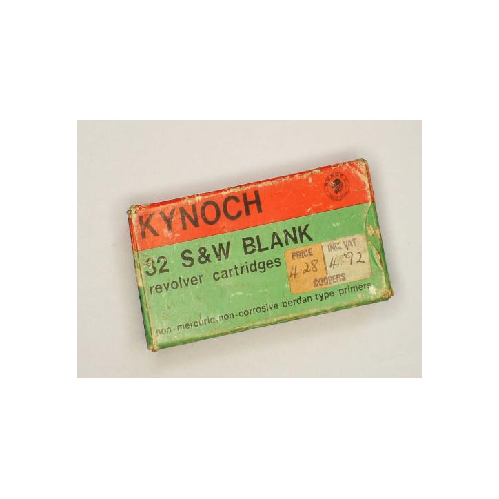 Boite Kynoch 32 Smith et Wesson à blanc réf 5 c34