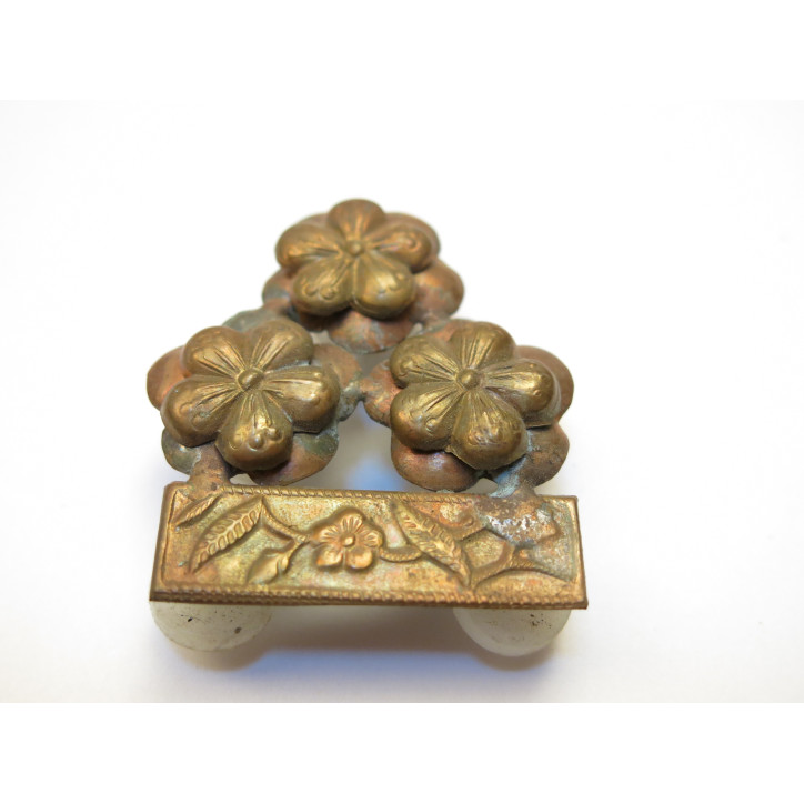 Insigne de col metal ARVN ref gr 1  ref bo14