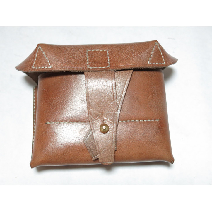 Pouch leather SVT 40