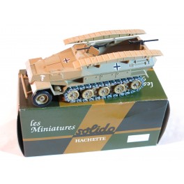 Solido panzer SD KZF  Allemand  sable   avec sa boite 1/50 