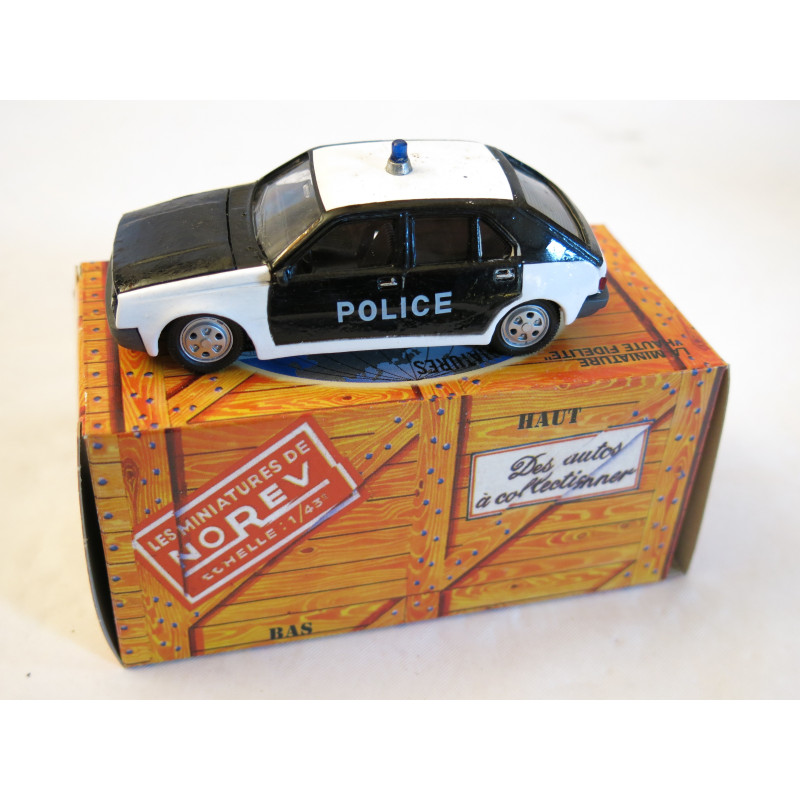Norev Talbot 1980 police dans sa boite 
