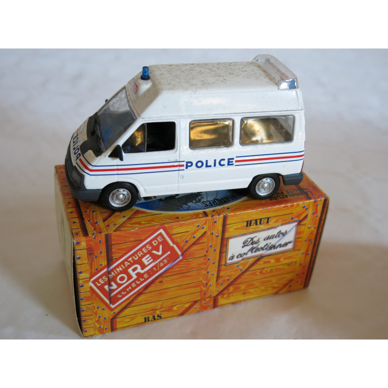 Norev Renault  Trafic 1989 Police dans sa boite 