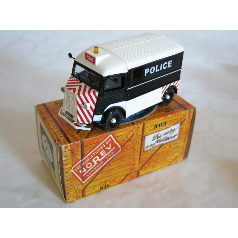 Norev Citroen  HY  1957  Police    dans sa boite 