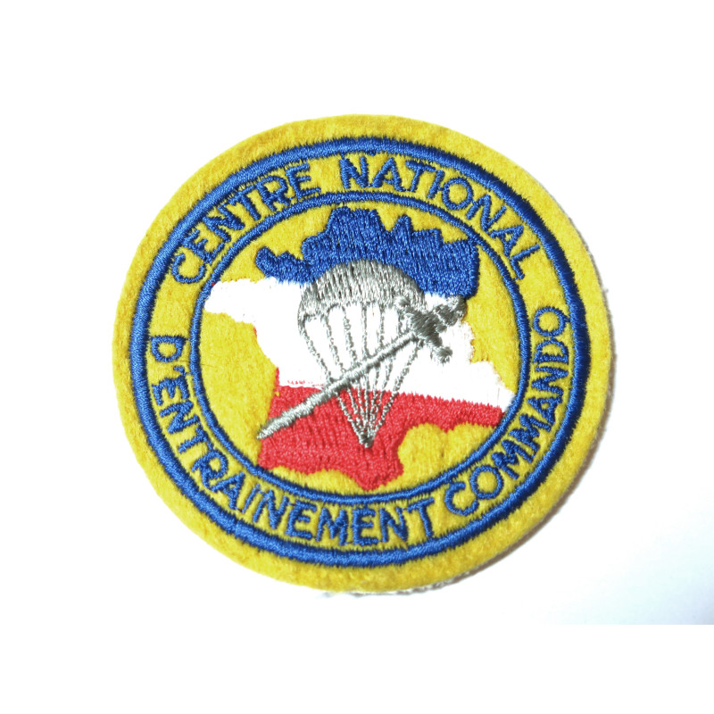 Ecusson tissu centre national entrainement Commando ref bo 157
