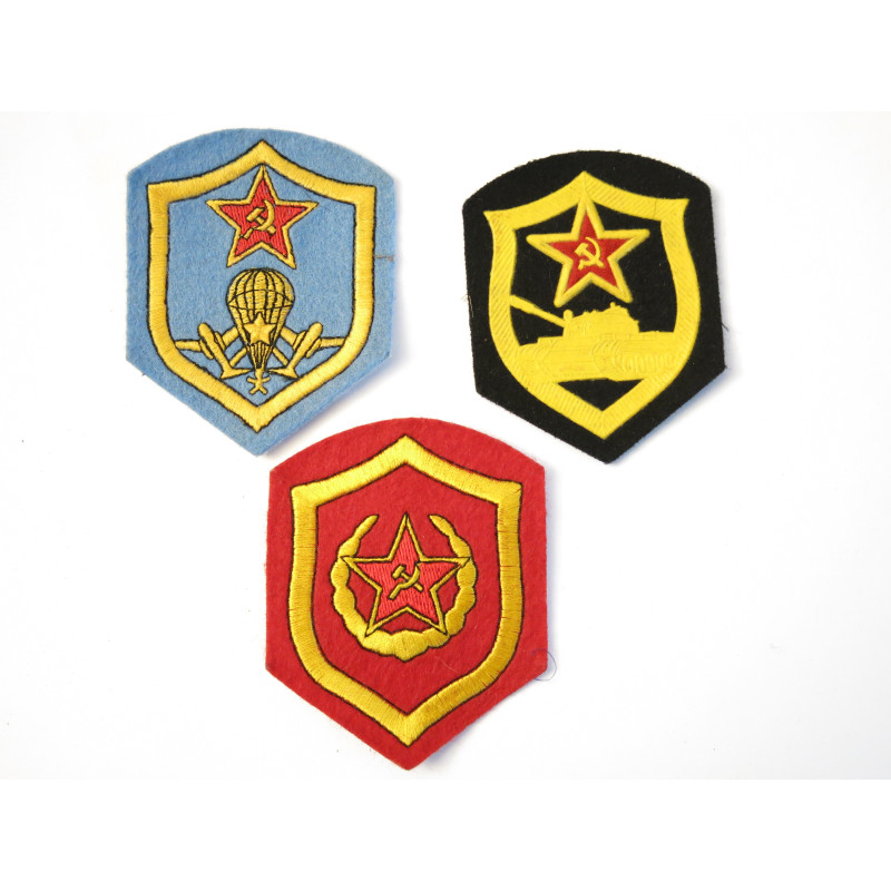 Lot de 3 insignes tissus Russe ref r1 bo ru