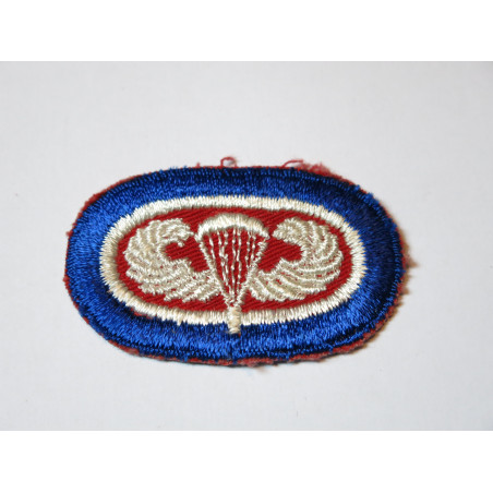 Insigne tissu  ovale parachutiste  US ref 18 bo  145