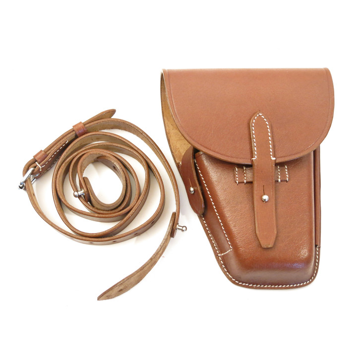 Etui cuir RADOM Vis 35 premier modèle 1935 à bandoulière