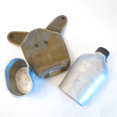 Gourde avec quart France Indochine ref go 78