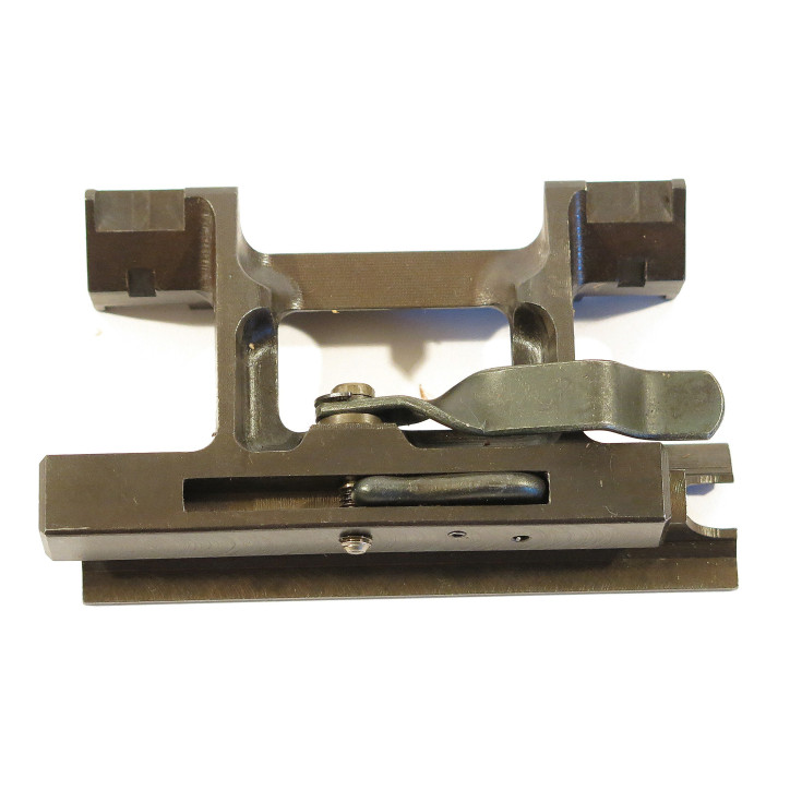 Rail avec le montage  pour fixation de lunette pour MP43 ou STG 44 