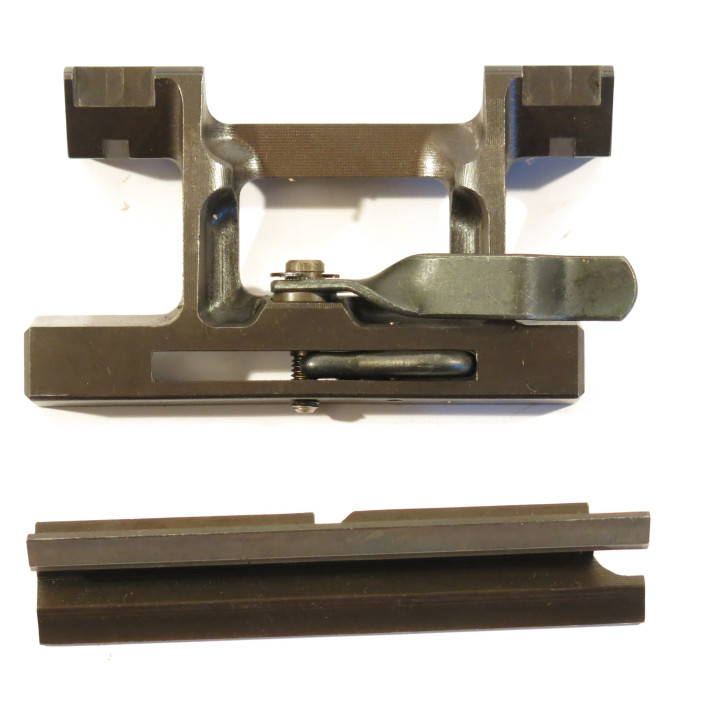 Rail avec le montage  pour fixation de lunette pour MP43 ou STG 44 