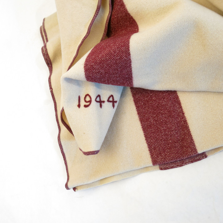 Couverture en laine blanche  US army 1944 ref un 211
