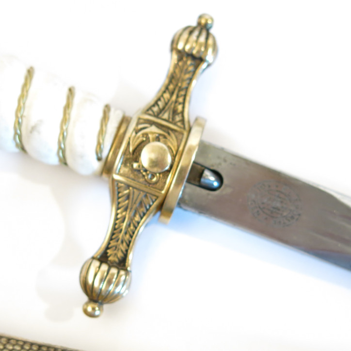 Kriegsmarine German WW2 dagger officer model Kriegsmarine German WW2 dagger officer model