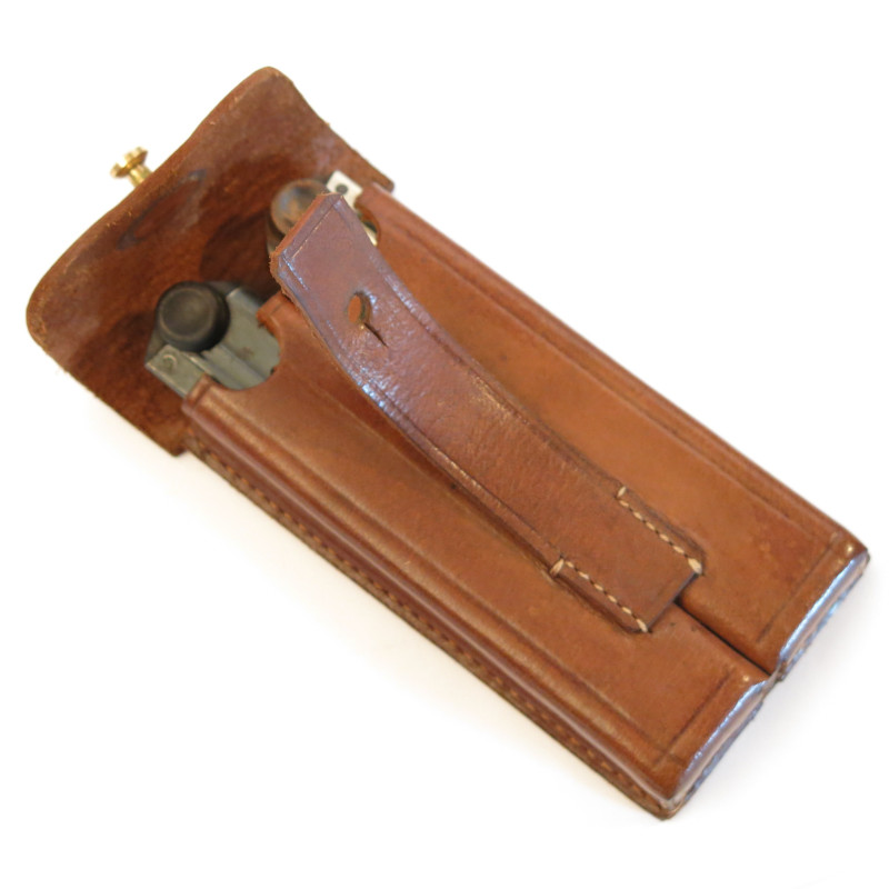 Porte chargeur cuir P08