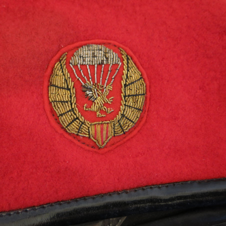 Beret Parachutiste  ARVN US Vietnam insigne canetille ref be30
