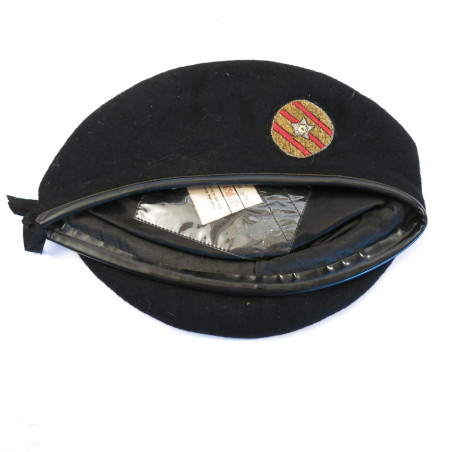 Beret  ARVN US Vietnam insigne canetille ref be100