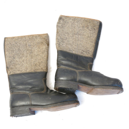 Paire de bottes originales Allemandes front de l'est ref bo 500 