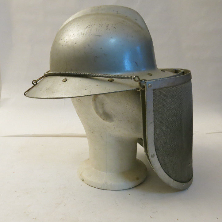 Casque pompiers Petitcollin ref ca510  box 11