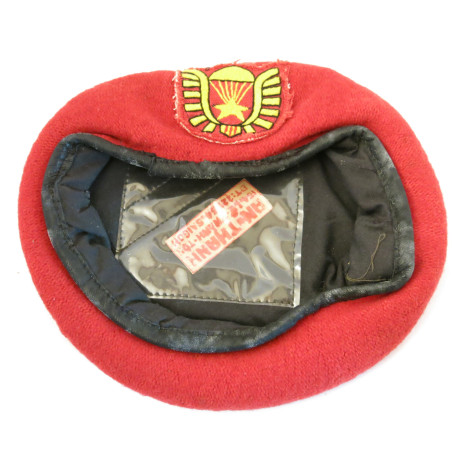 Beret rouge parachutiste  ARVN US Vietnam ref vn59
