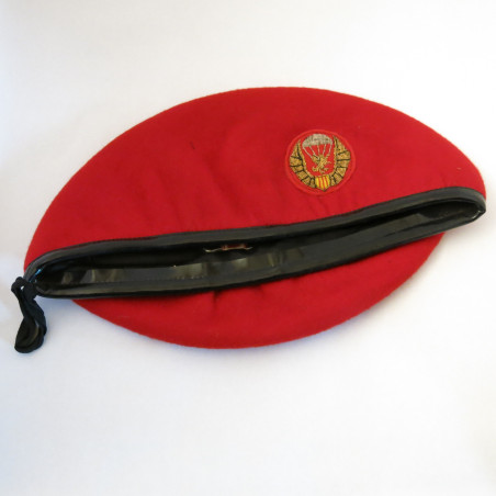 Beret rouge speciale forces  ARVN US Vietnam insigne canetille ref vn 33