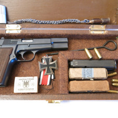 Boite de presentation pistolet GP35  ref 4