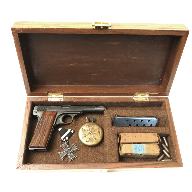 Boite de presentation pistolet Browning 10/22 ou 1910  ref 1