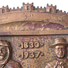 Plaque commemorative Tirailleurs 1830-1937 