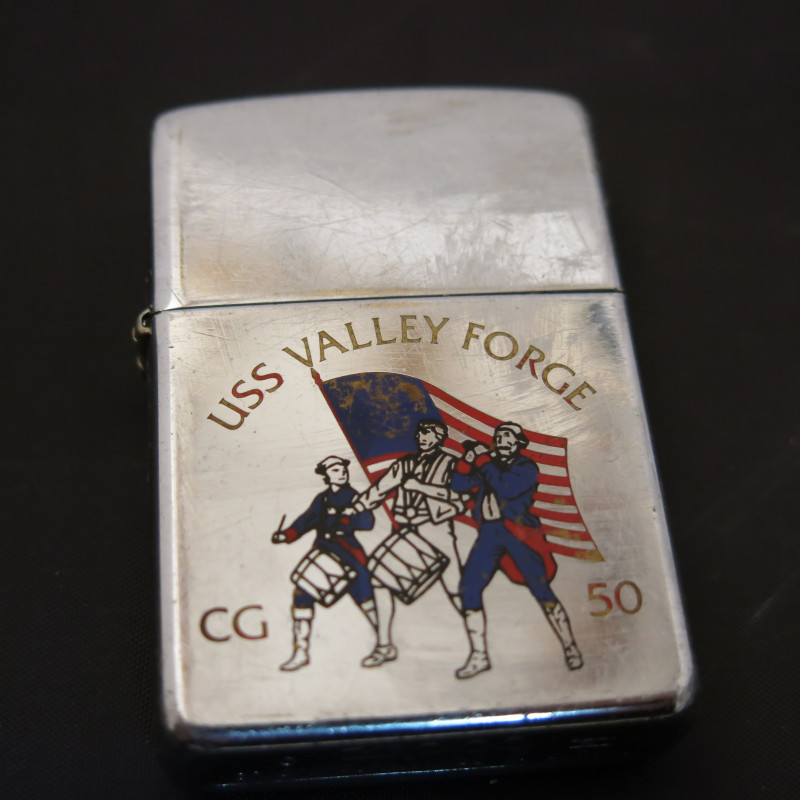 Briquet Zippo original 1995 USS Valley Forge  ref z175