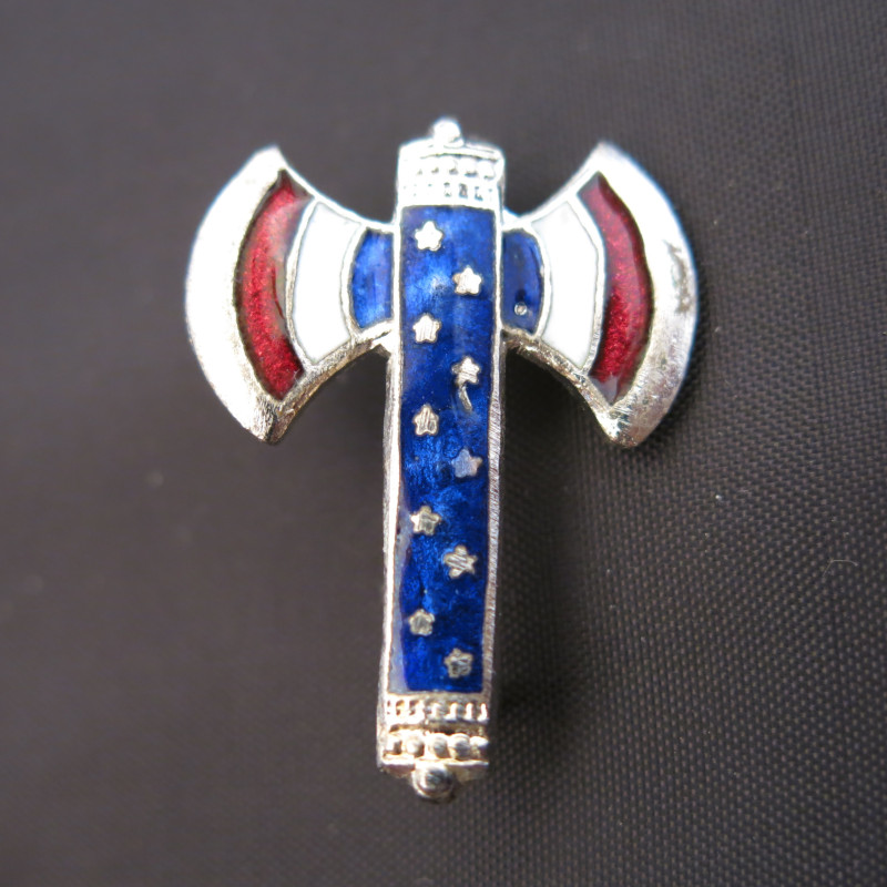 Insigne Petain ordre Francisque Gallique bo 82 