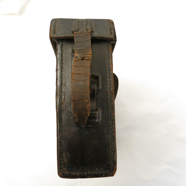 Etui cuir pour laryngophone Panzer WH 39/45 ref pl  4558