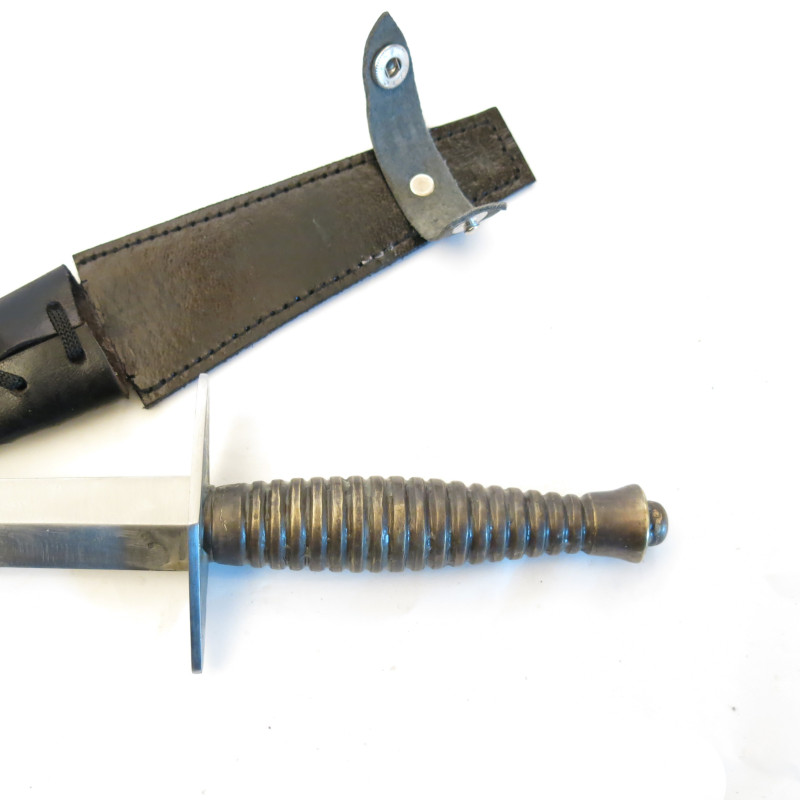 Dagger Berets verts French army with scabbard